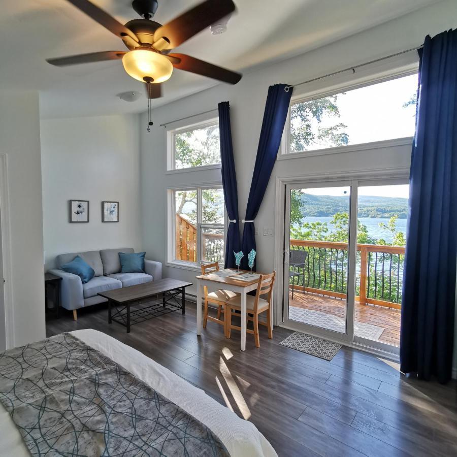 Knotty Pine Ocean Front Suite - Adults Only Ingonish Eksteriør billede