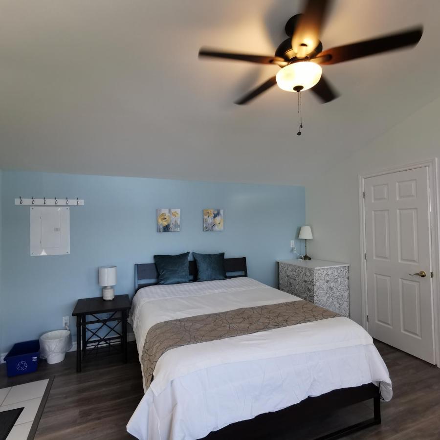 Knotty Pine Ocean Front Suite - Adults Only Ingonish Eksteriør billede