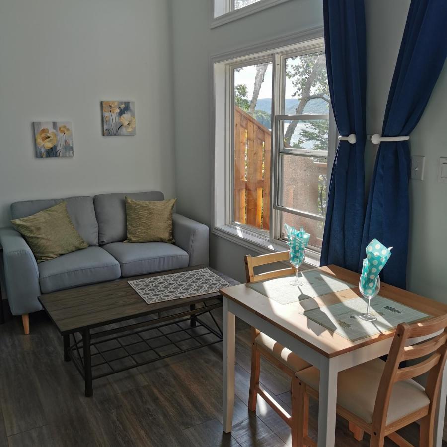 Knotty Pine Ocean Front Suite - Adults Only Ingonish Eksteriør billede