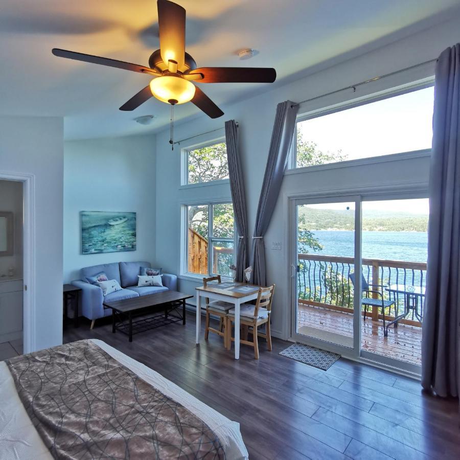 Knotty Pine Ocean Front Suite - Adults Only Ingonish Eksteriør billede