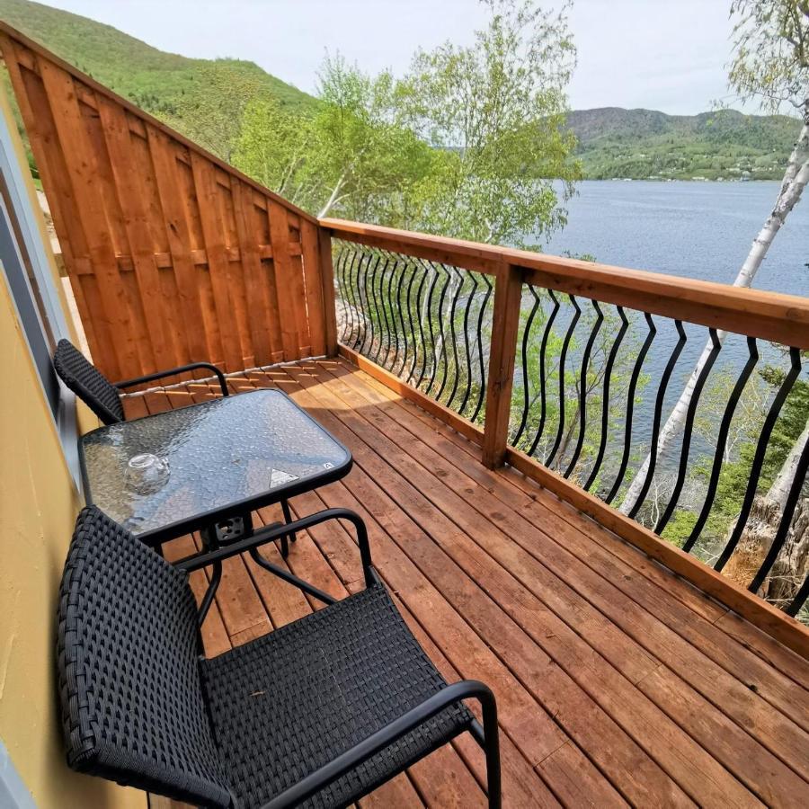 Knotty Pine Ocean Front Suite - Adults Only Ingonish Eksteriør billede