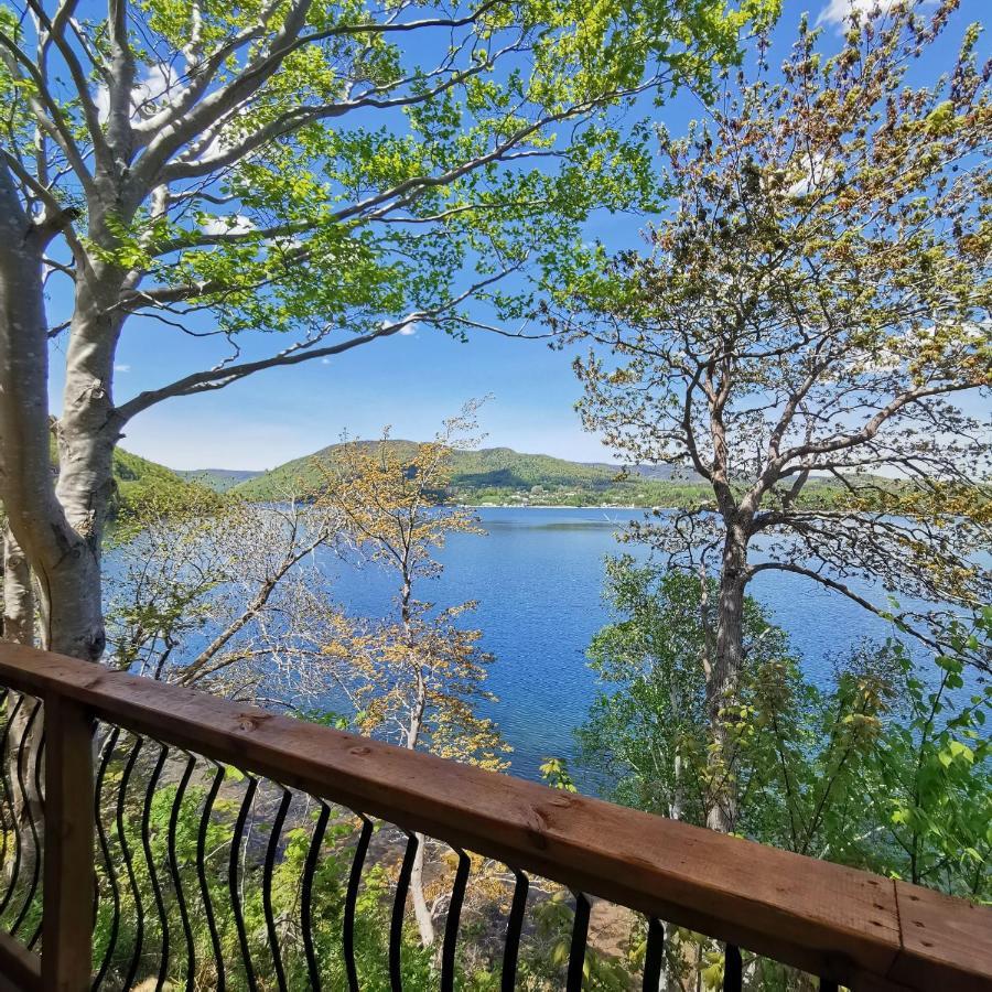 Knotty Pine Ocean Front Suite - Adults Only Ingonish Eksteriør billede