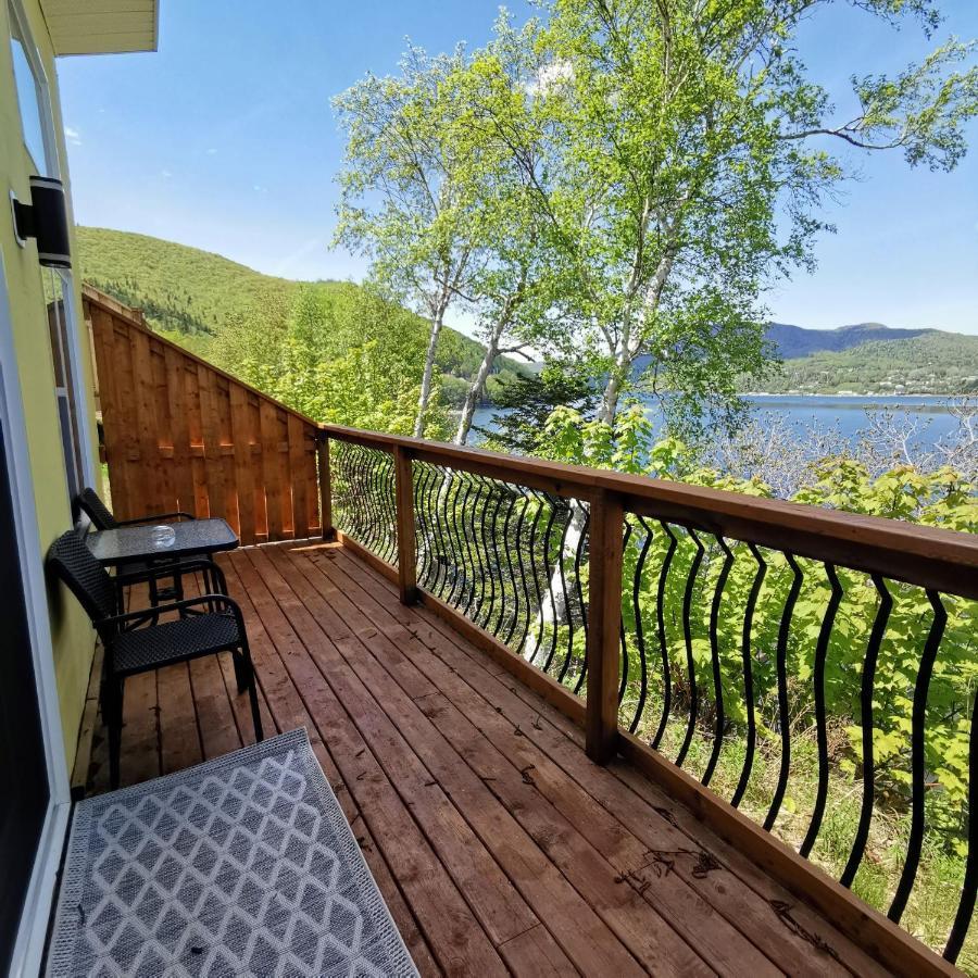 Knotty Pine Ocean Front Suite - Adults Only Ingonish Eksteriør billede