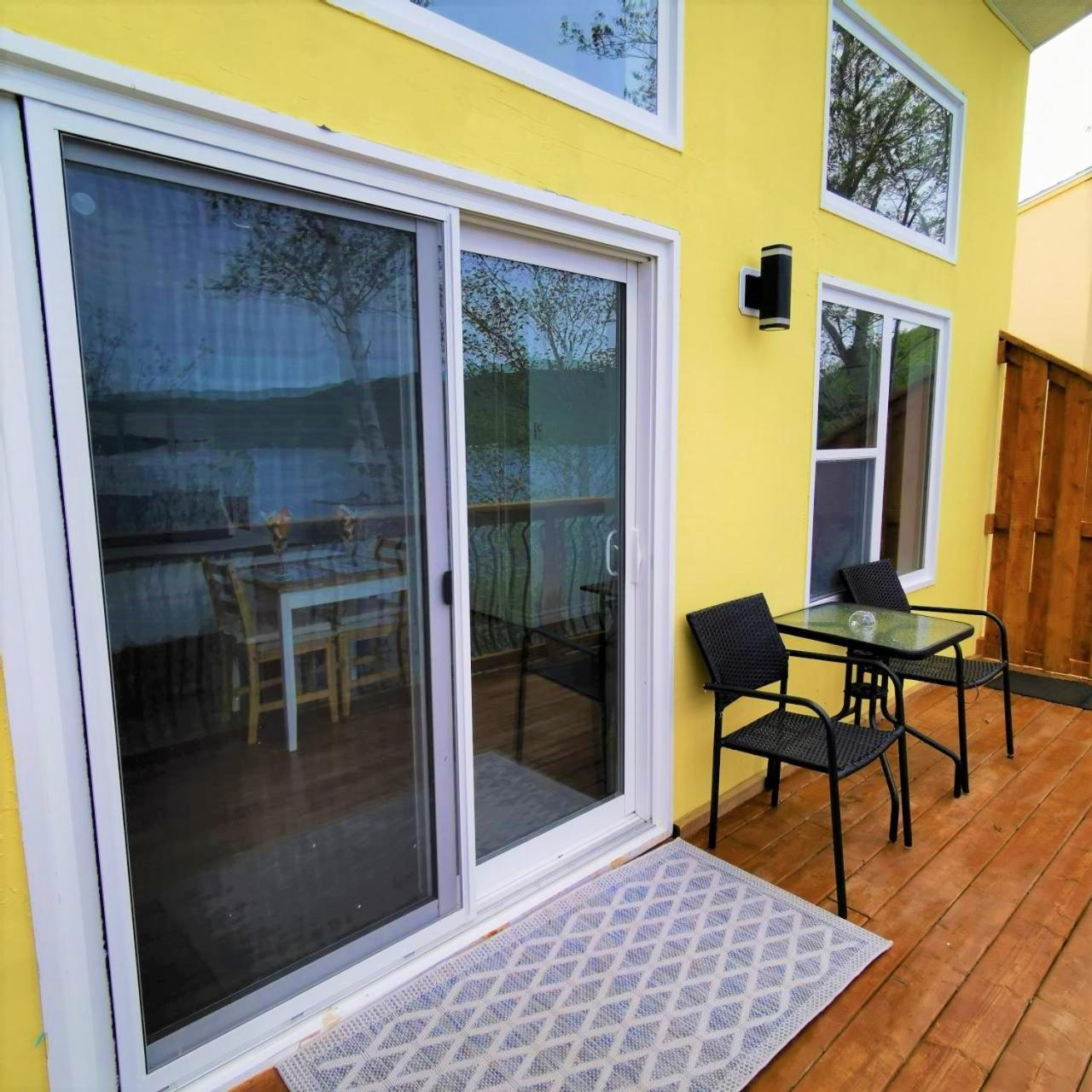 Knotty Pine Ocean Front Suite - Adults Only Ingonish Værelse billede